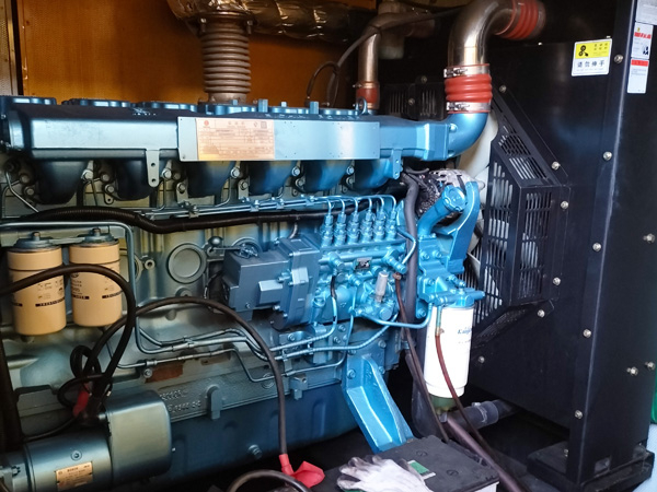 曾都磷酸铁锂蓄电池的使用寿命与哪些因素有关？